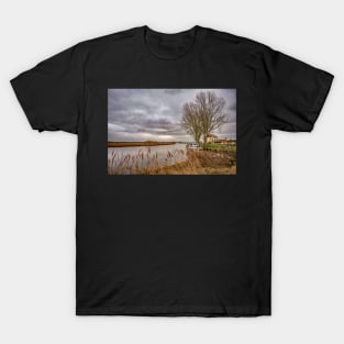 Norfolk Broads pub on the River Bure T-Shirt